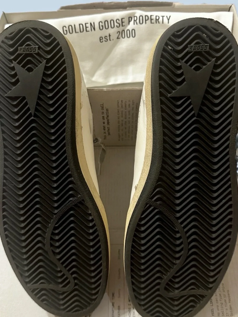Women’s Golden Goose Ball Star with gold star and heel tab - Size 40 (US 9.5-10) - Picture 7 of 12